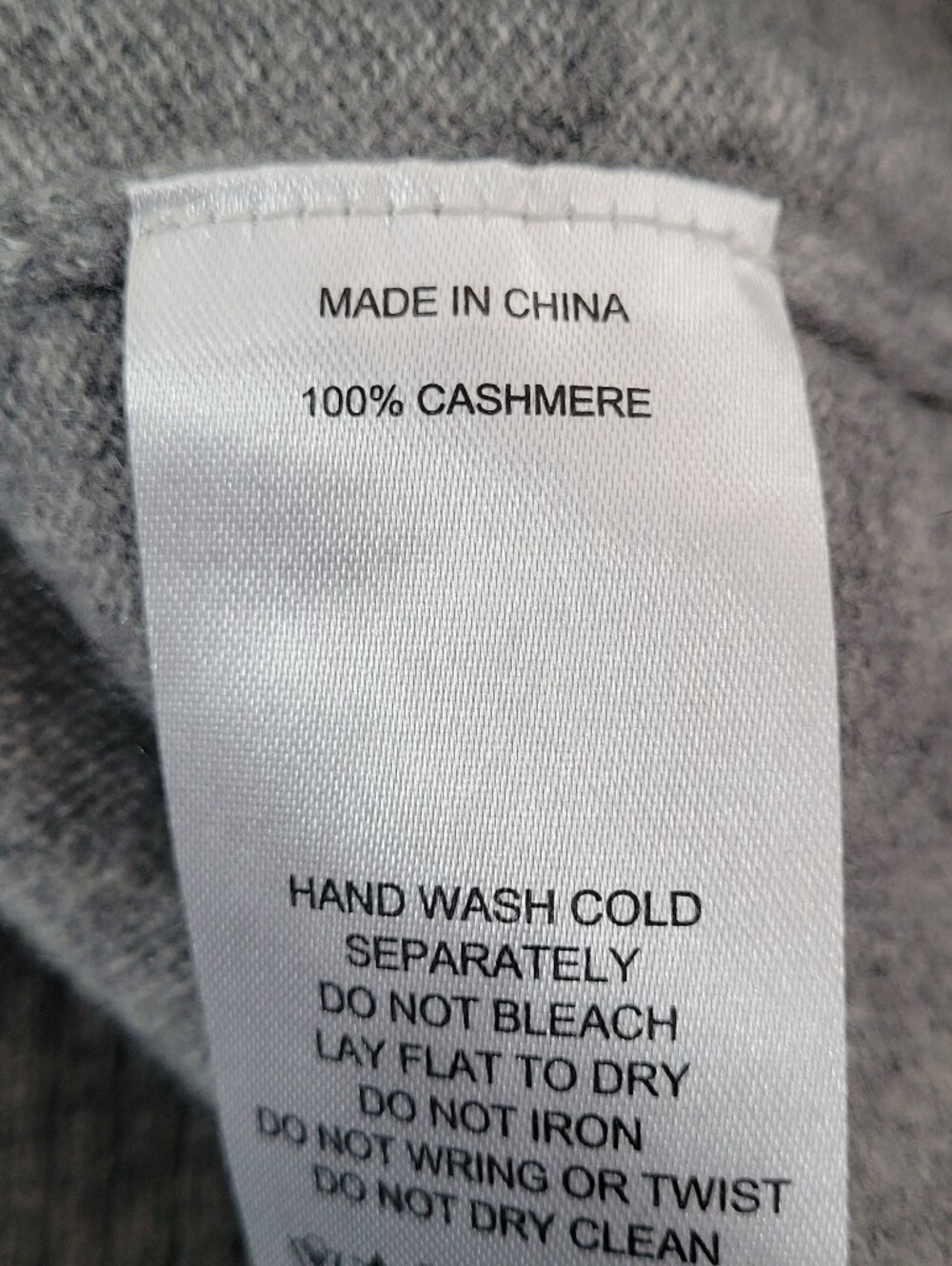 QUINCE CASHMERE POLO SWEATER IN GREY - Picture 7 of 7